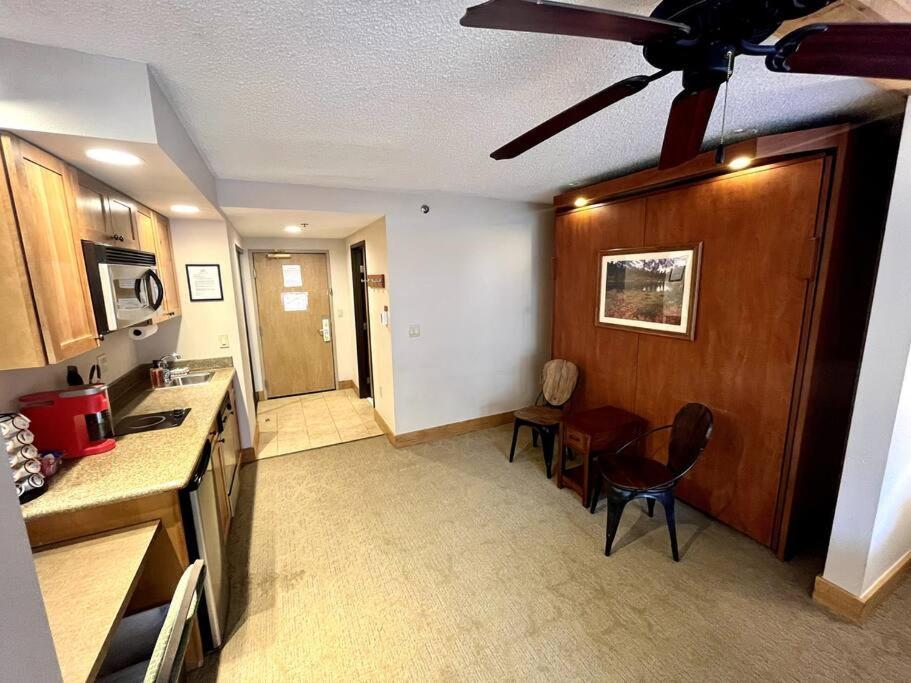 Mt Cb Mountain Side With King Bed, Hot Tub, Pool & Kitchen! Apartment Crested Butte Exterior photo
