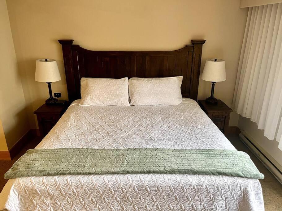 Mt Cb Mountain Side With King Bed, Hot Tub, Pool & Kitchen! Apartment Crested Butte Exterior photo